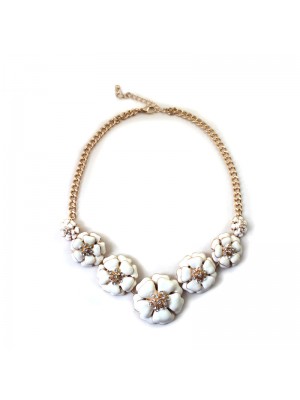 New Freshness Beauty White Flower Sparkle Diamond Short Necklace