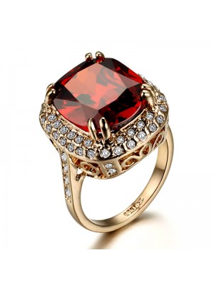Fashionable Ruby Rose Gold Plated Zircon Ring